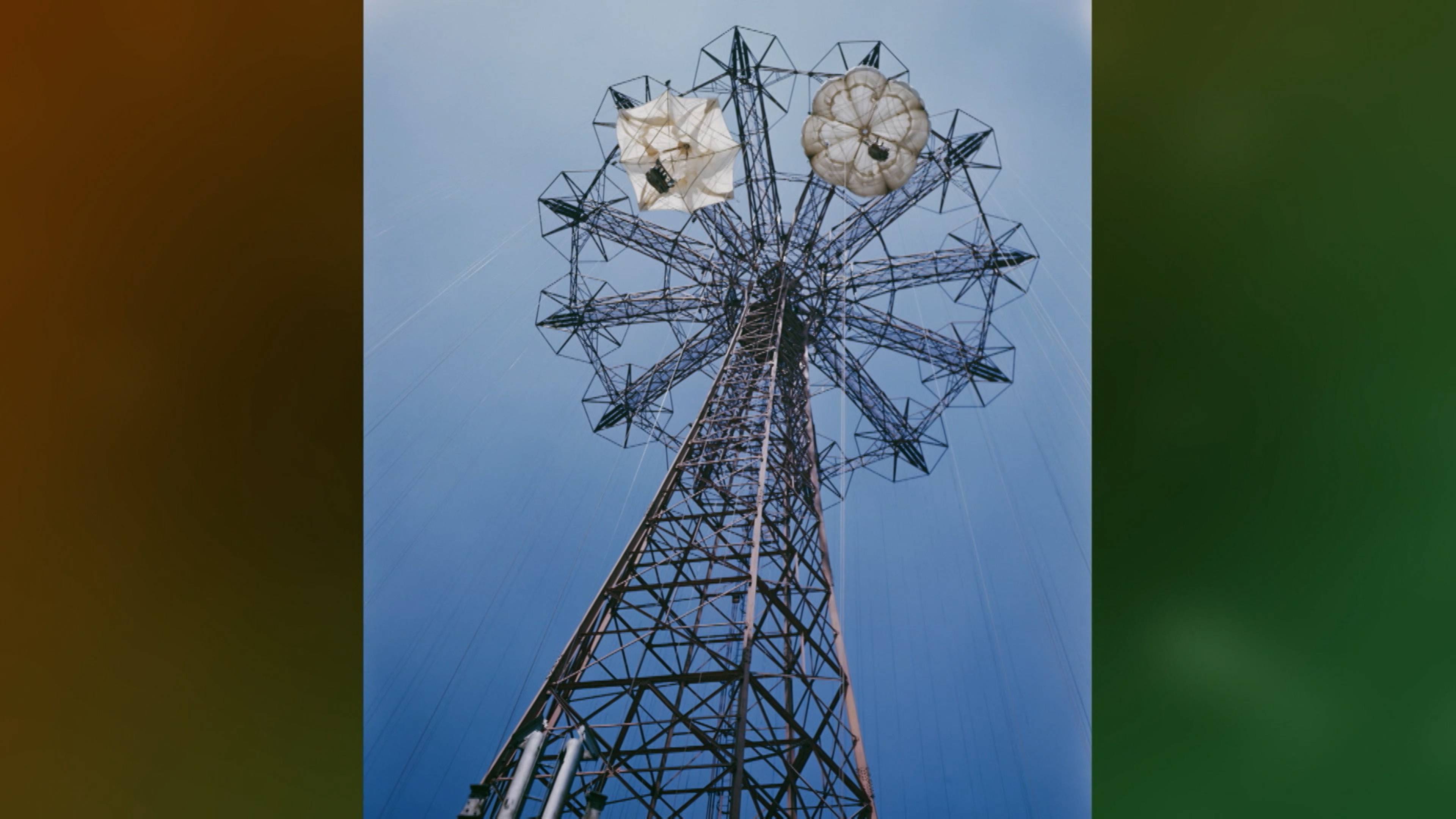 فهد طليق، يهوي نحو الأرض