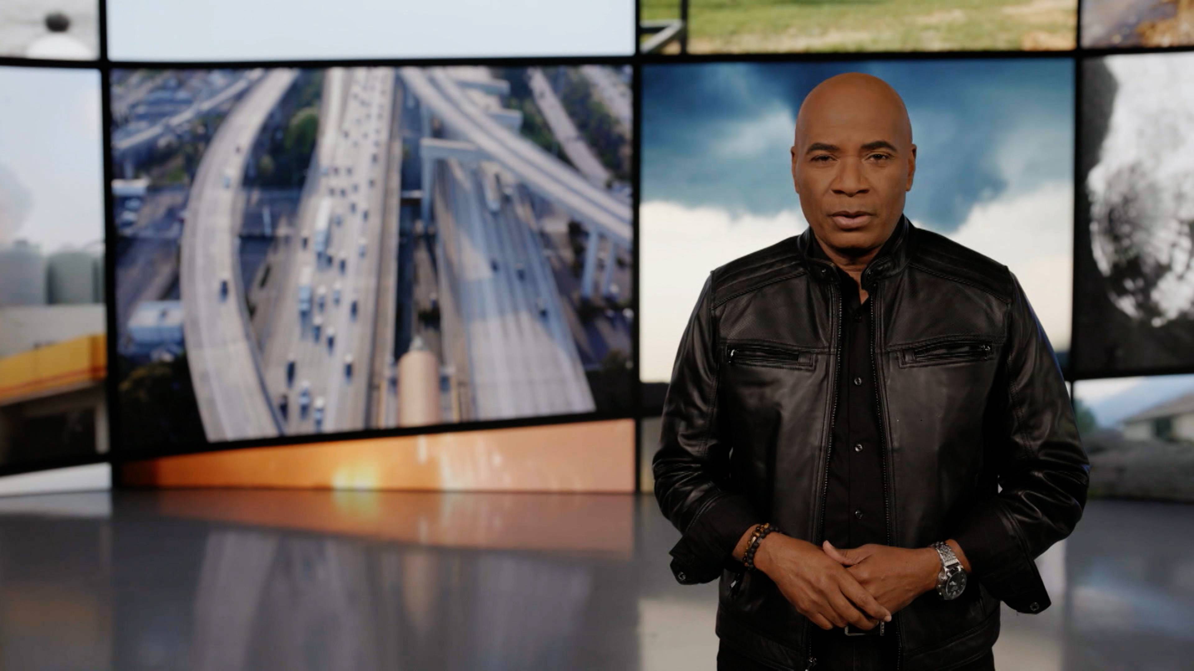 أفاعي في السقف، هروب من نفق القطار