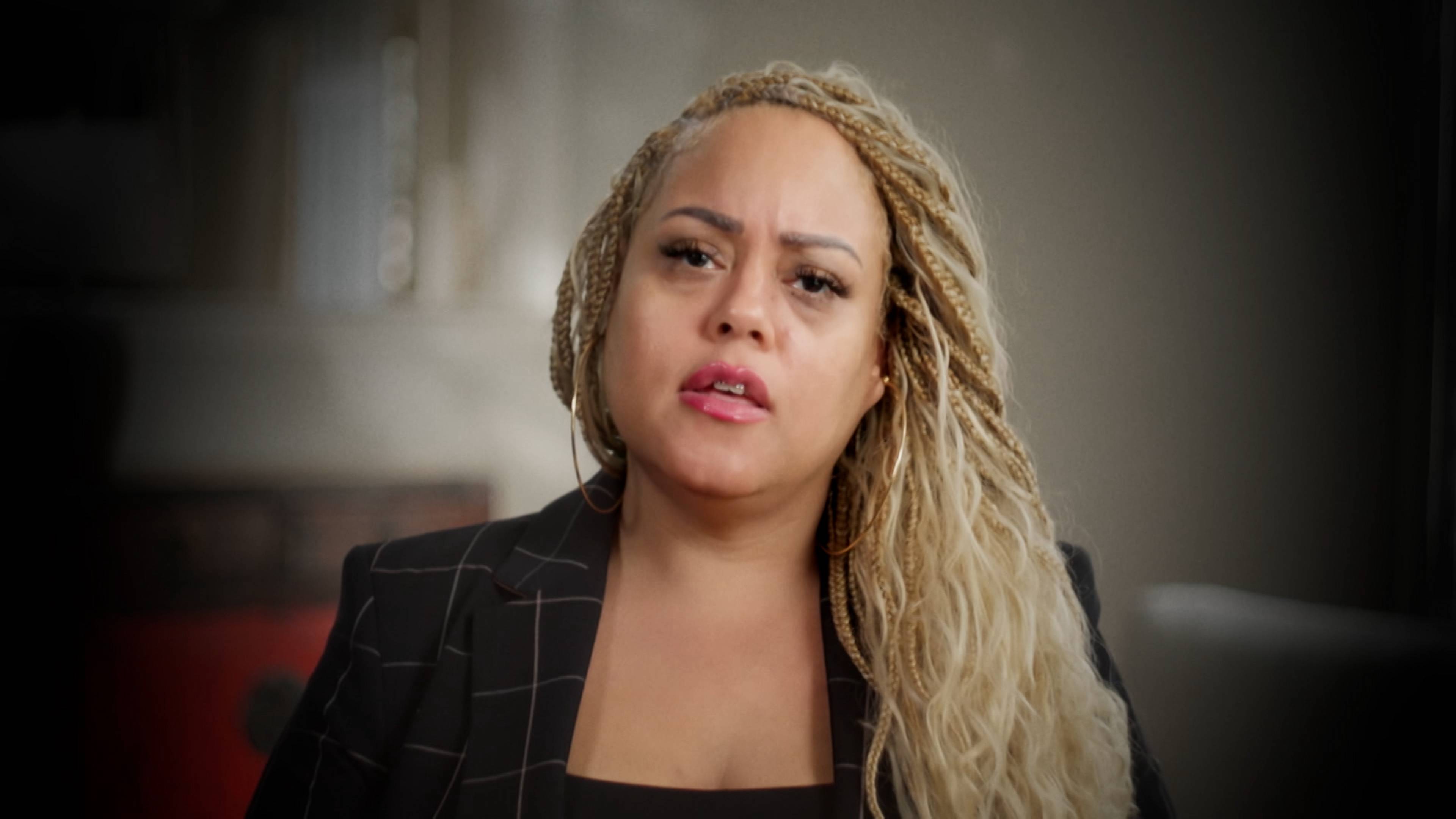 أنا القانون