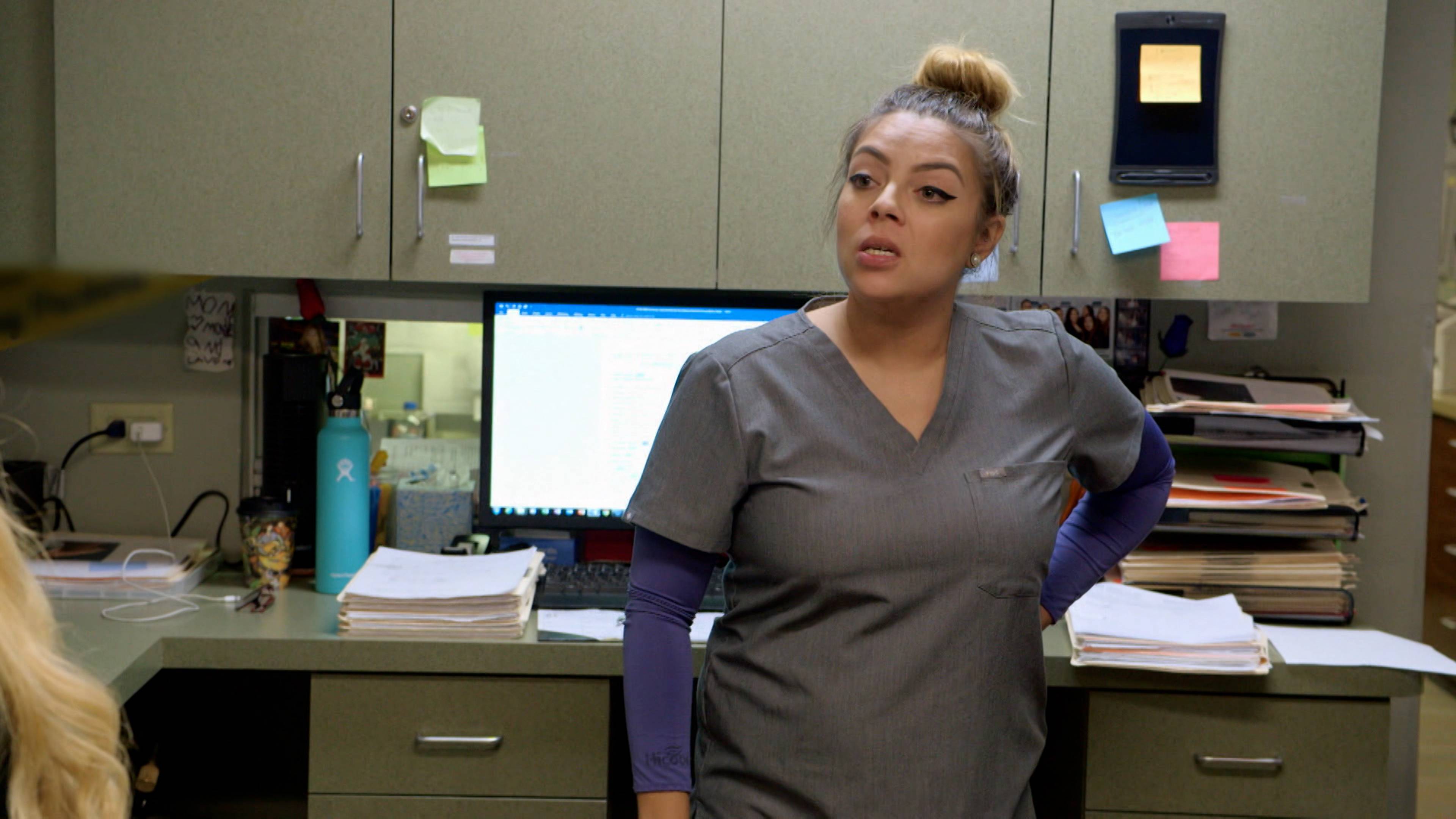 ملخص: أنف كبير