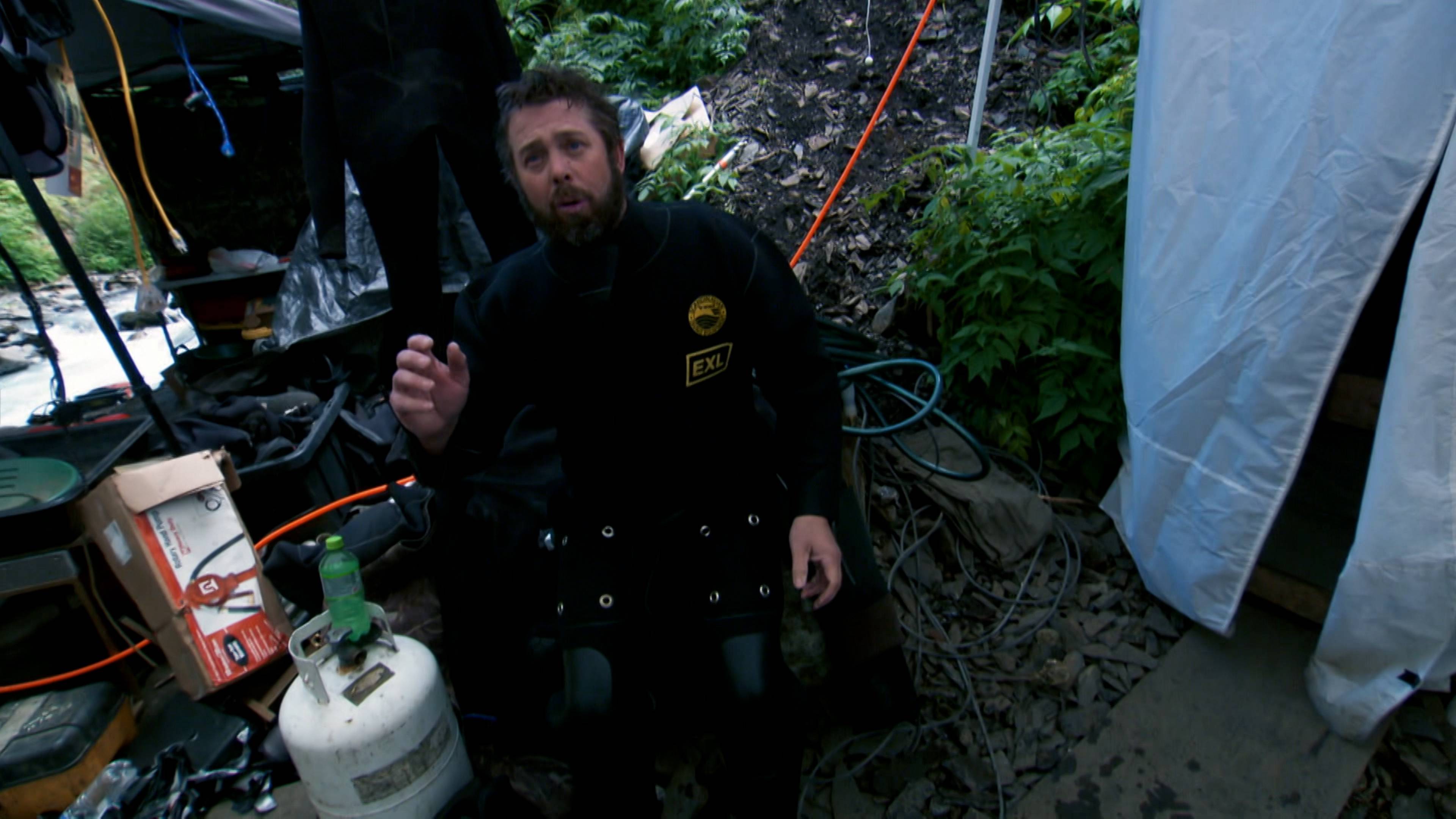 التضحية والتخريب