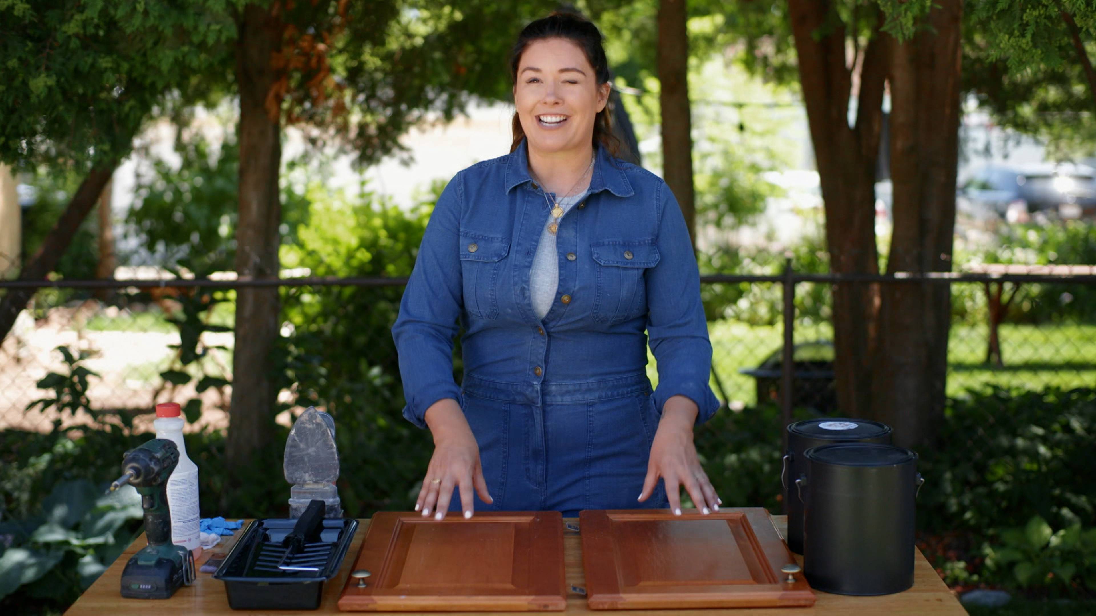 عمل لطيف من الأخت