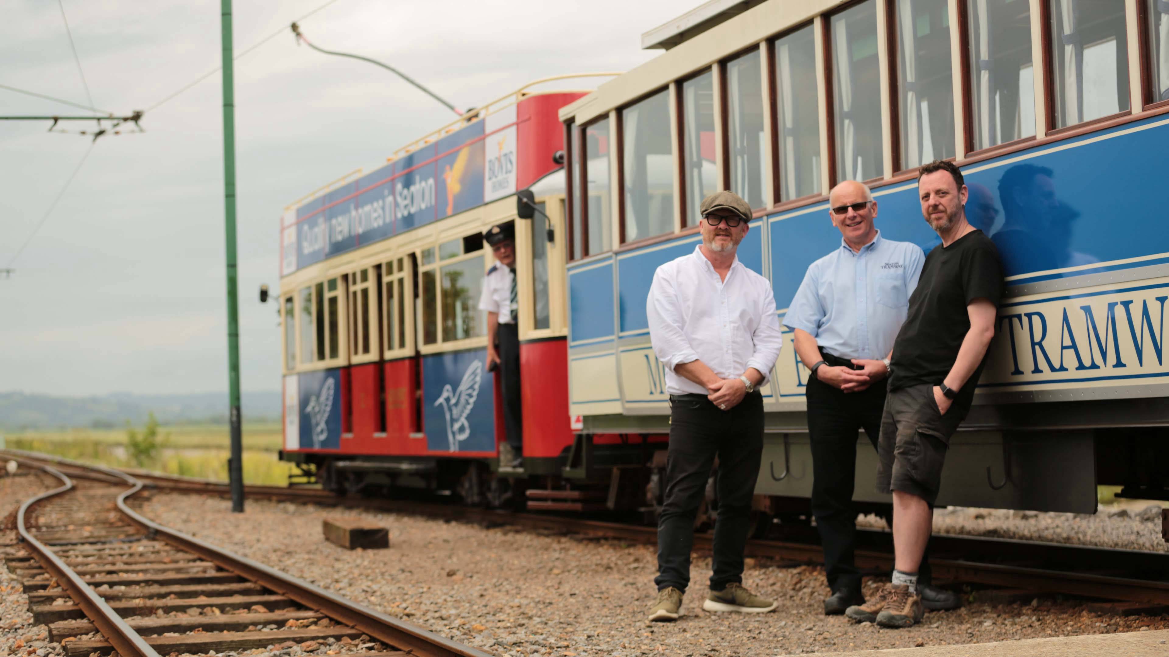 لم يترك حجراً على حجر