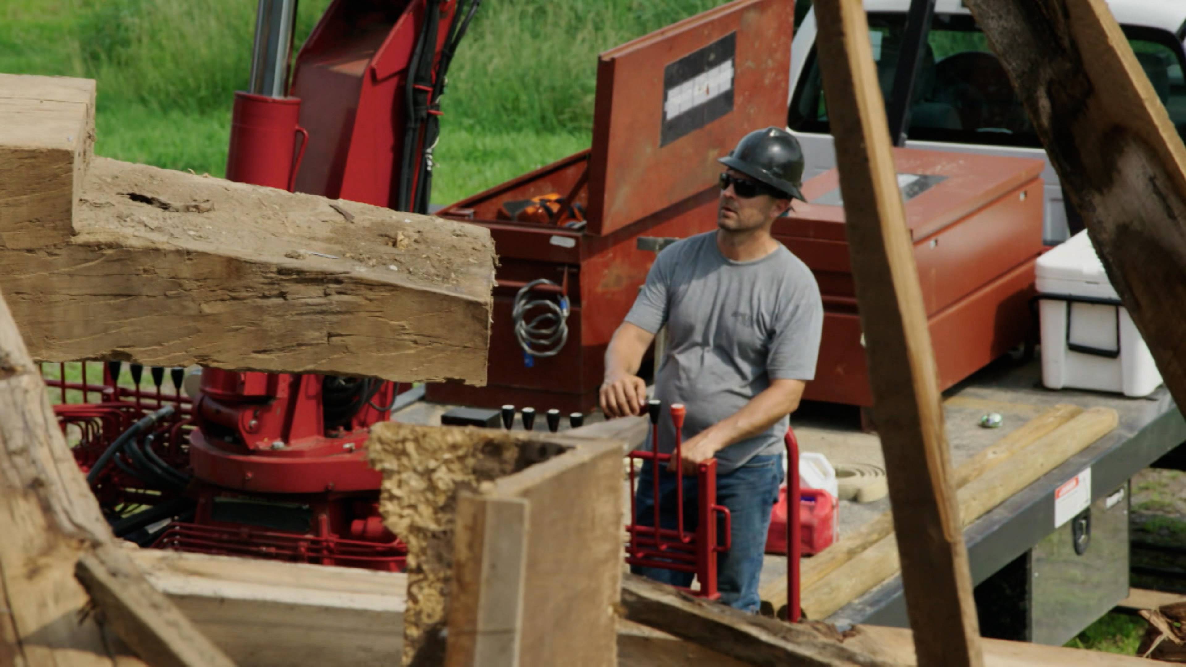خطر في مزرعة الألبان