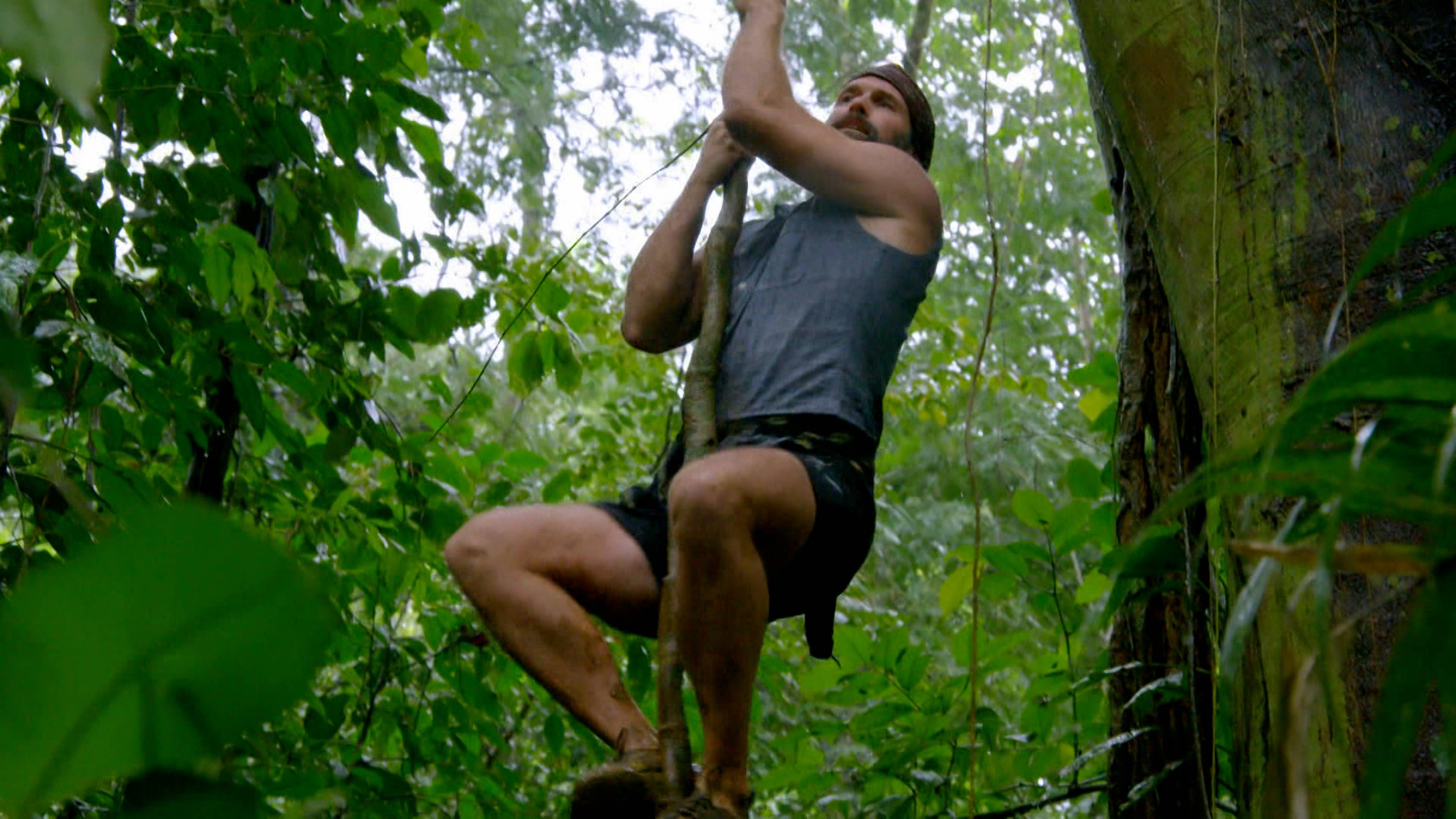 مغمور بالماء