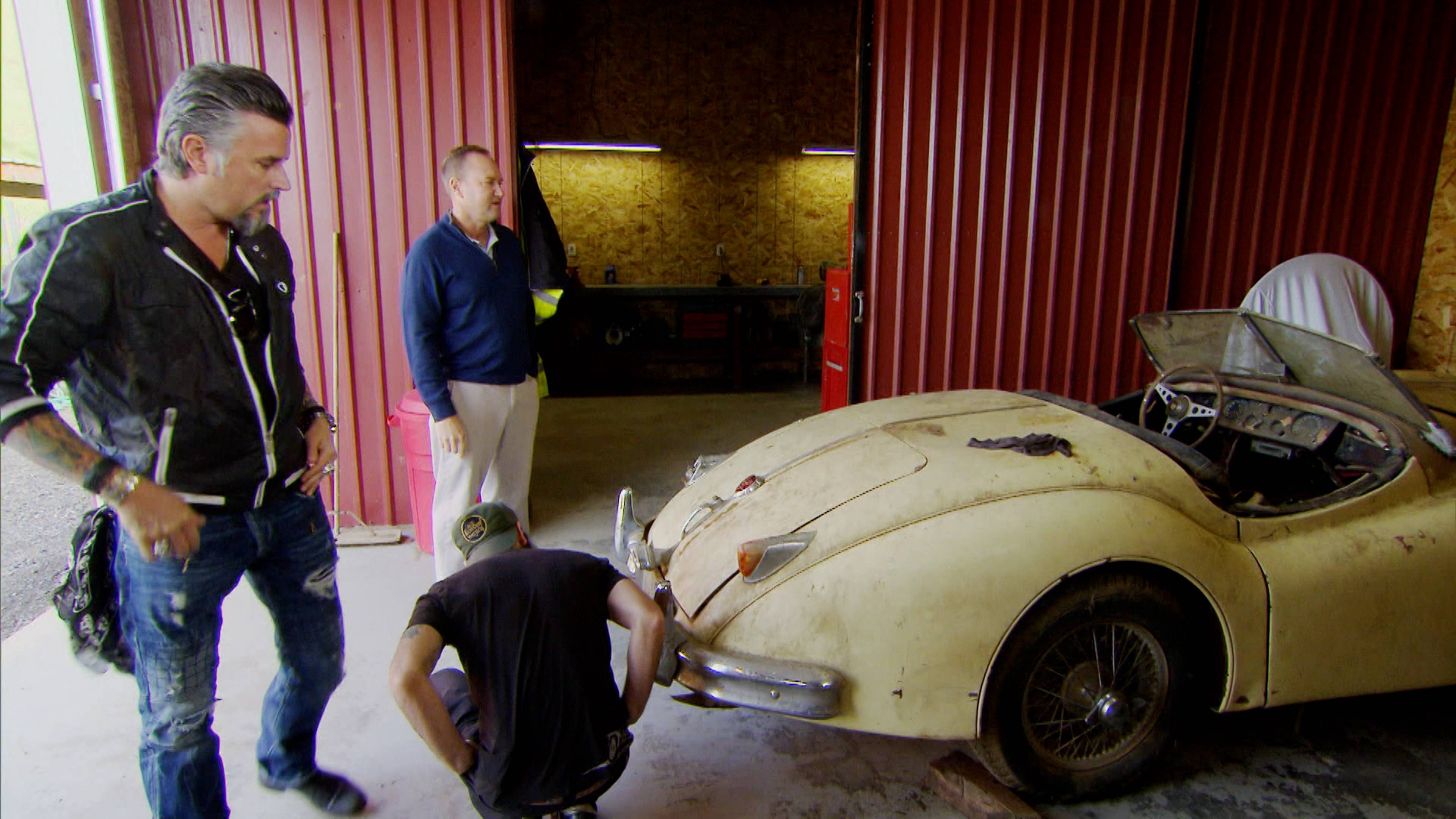 كادي حمراء كبيرة، الجزء 1