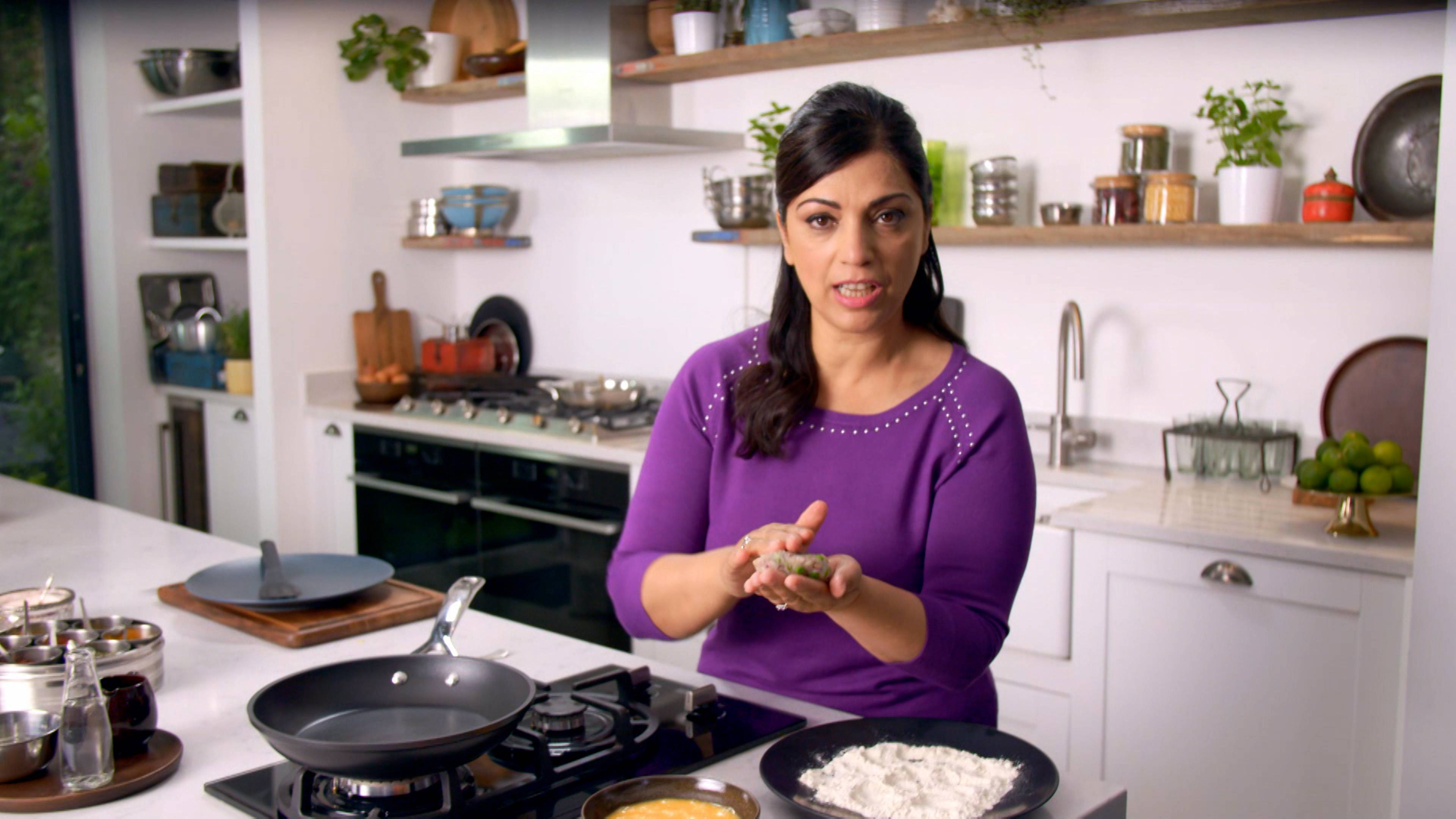 Bombay Potato Cakes With A Spicy Chutney