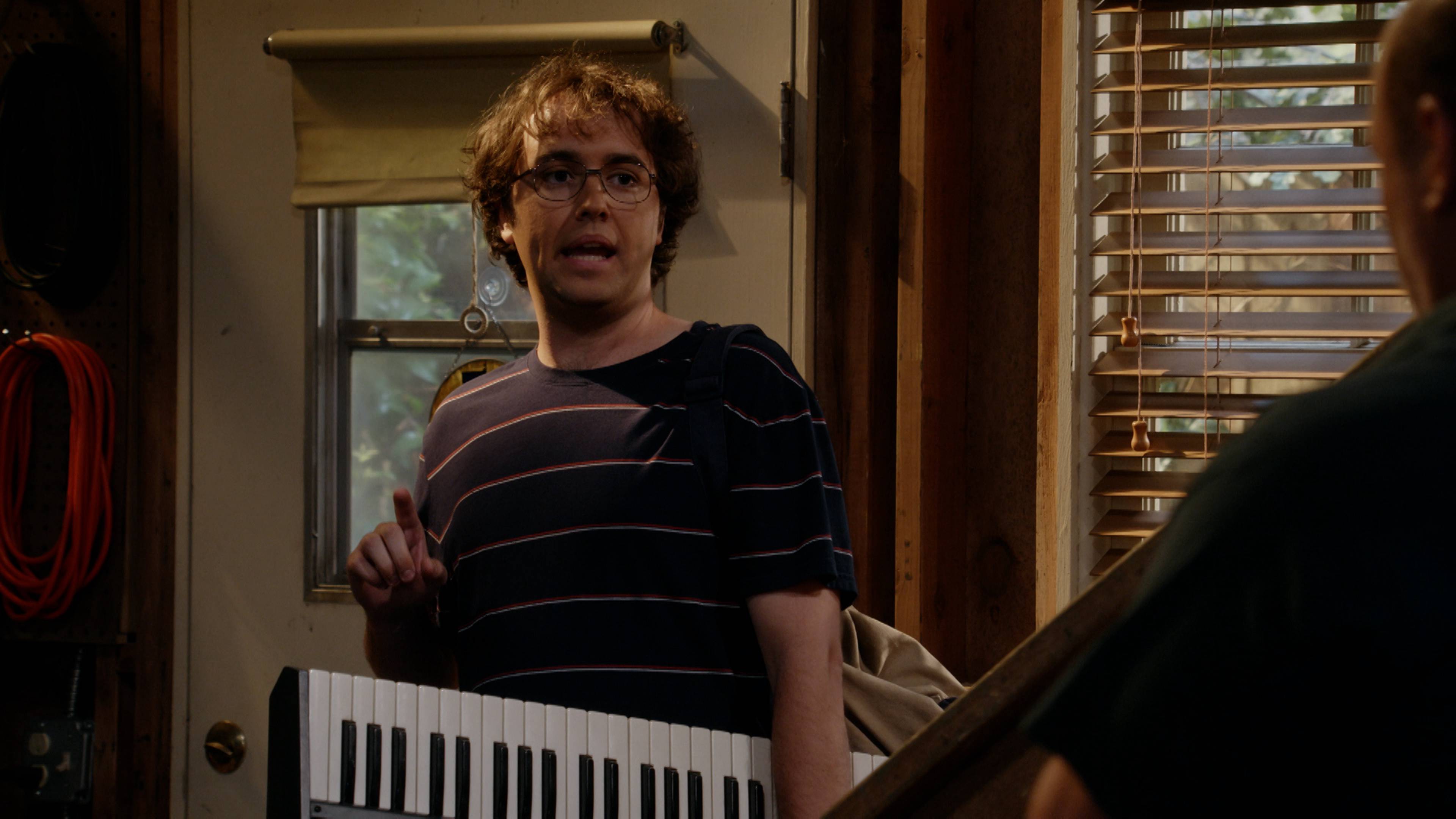 رسائل المعجبين وموسيقى الأرغن القديمة