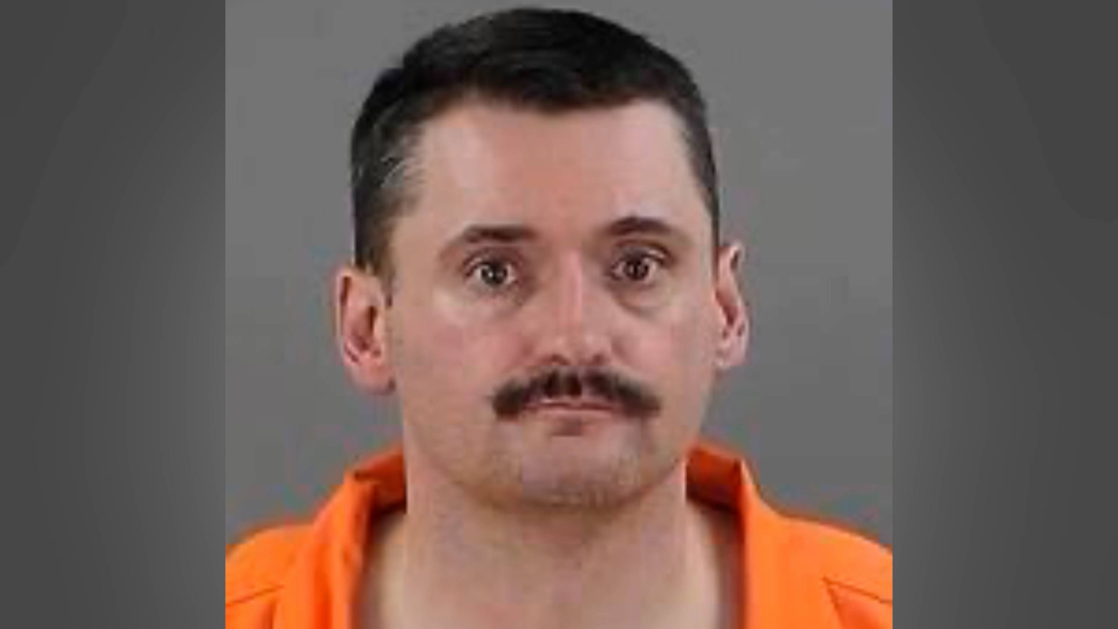 أحبك حتى الموت