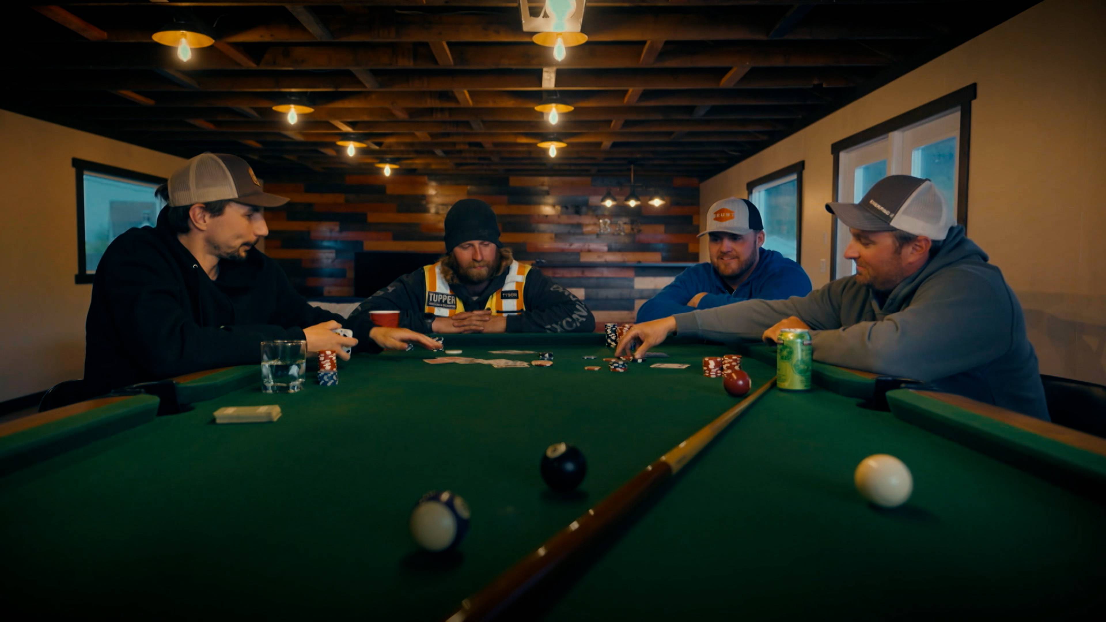 عمال مناجم ضد عمال مناجم