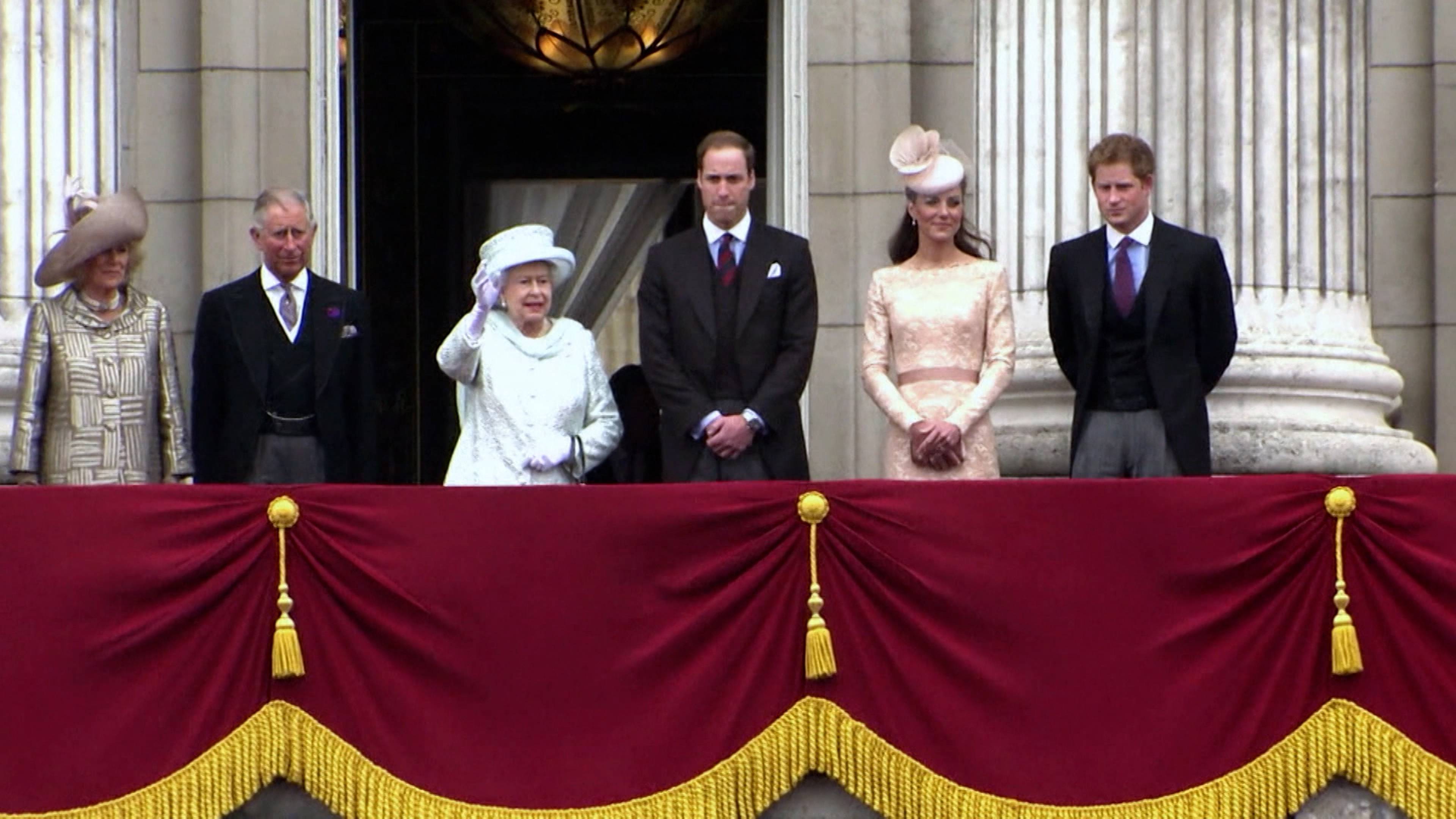 حكام من عالم آخر