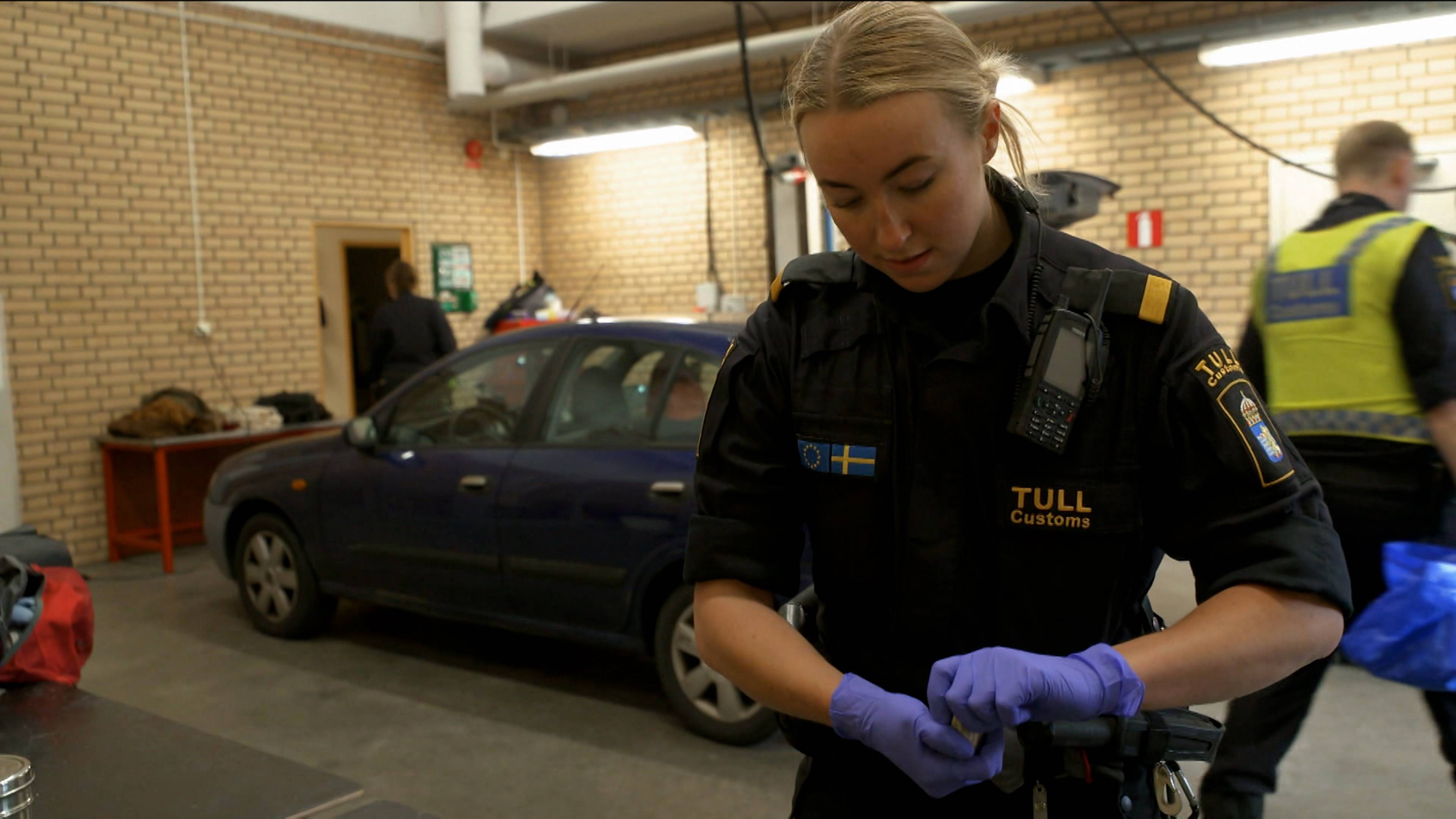 العبوة الغامضة