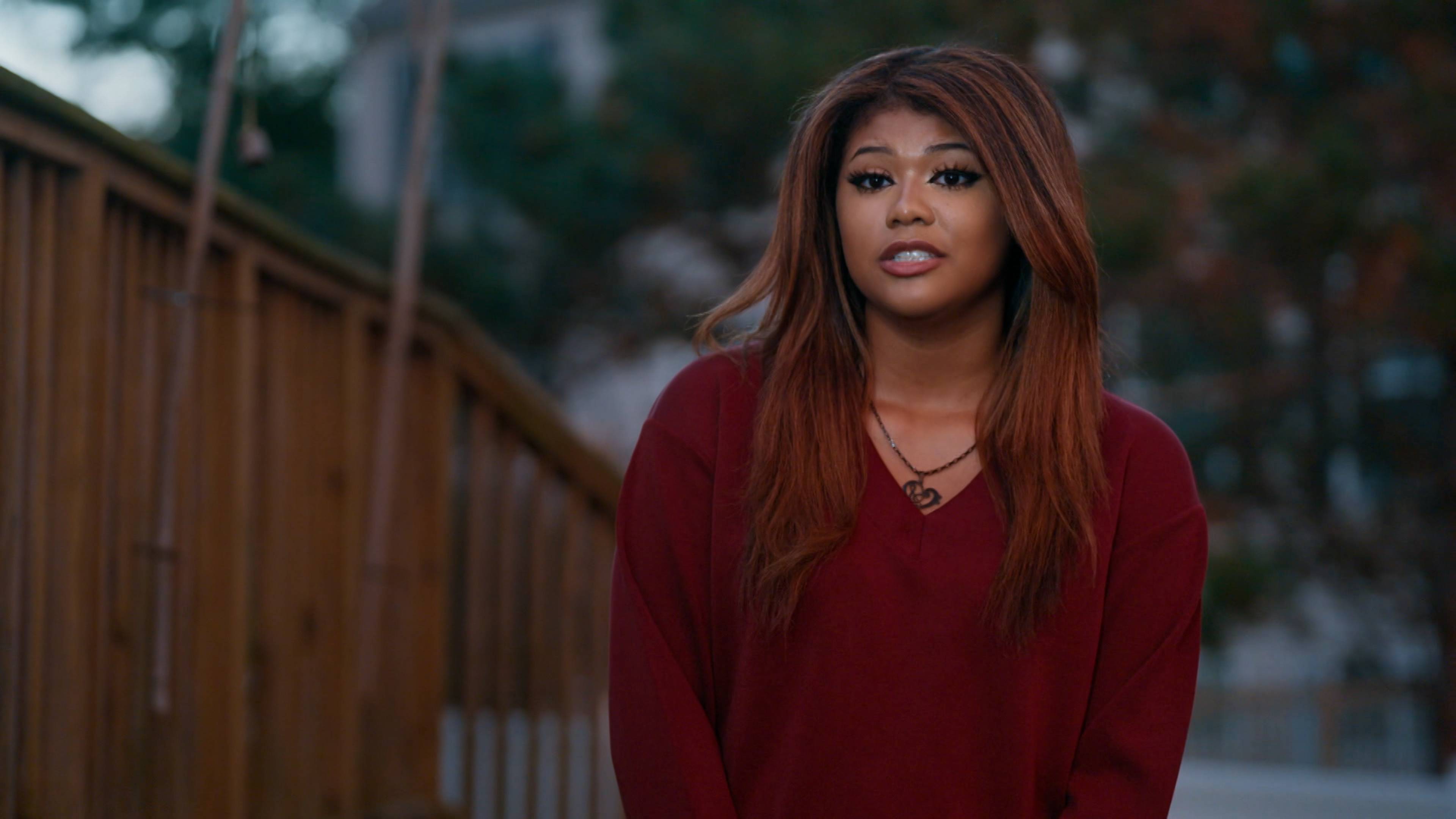 آكل الغراء السخن، التهام الورق المقوى