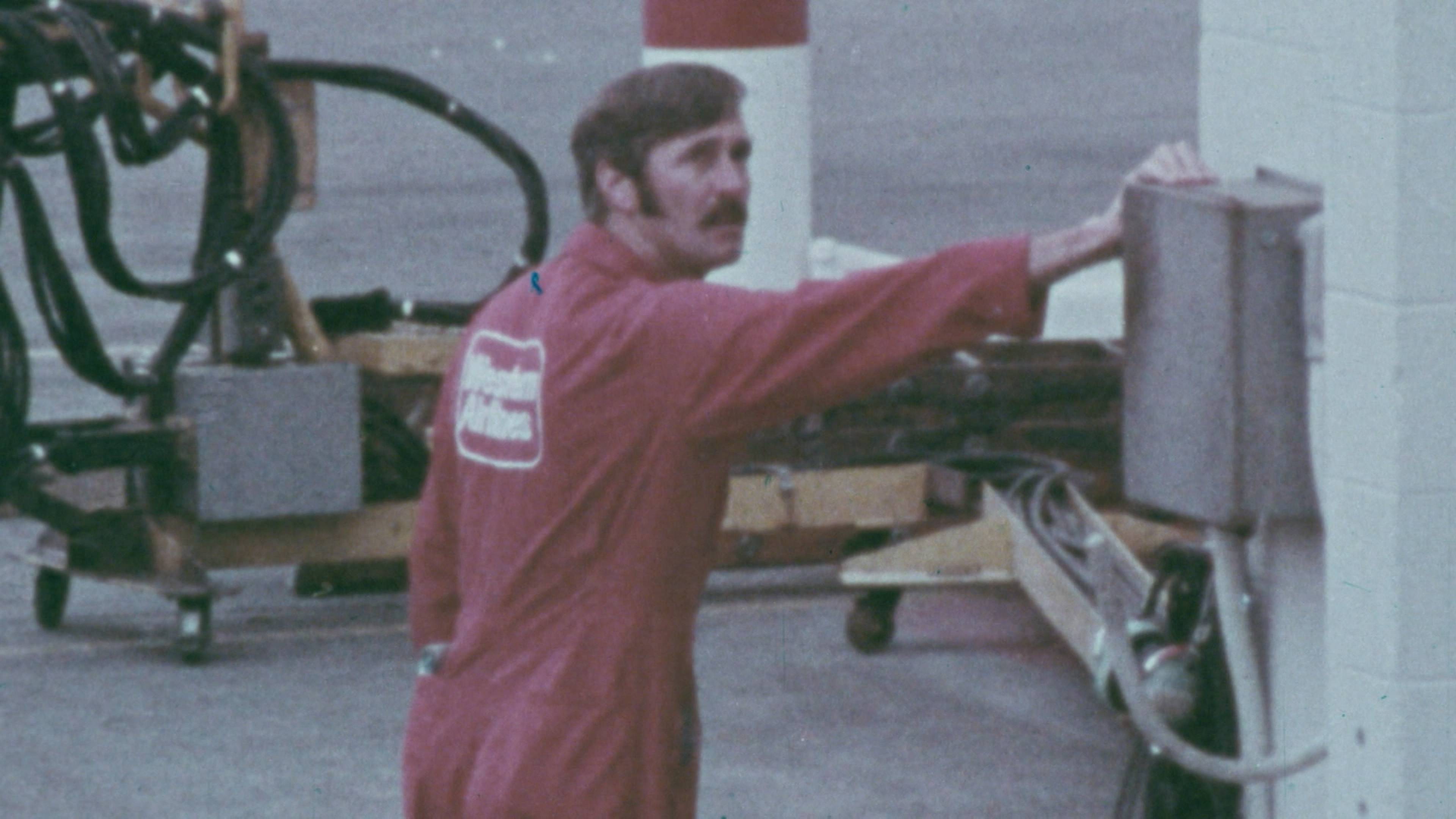 الفصل الثاني