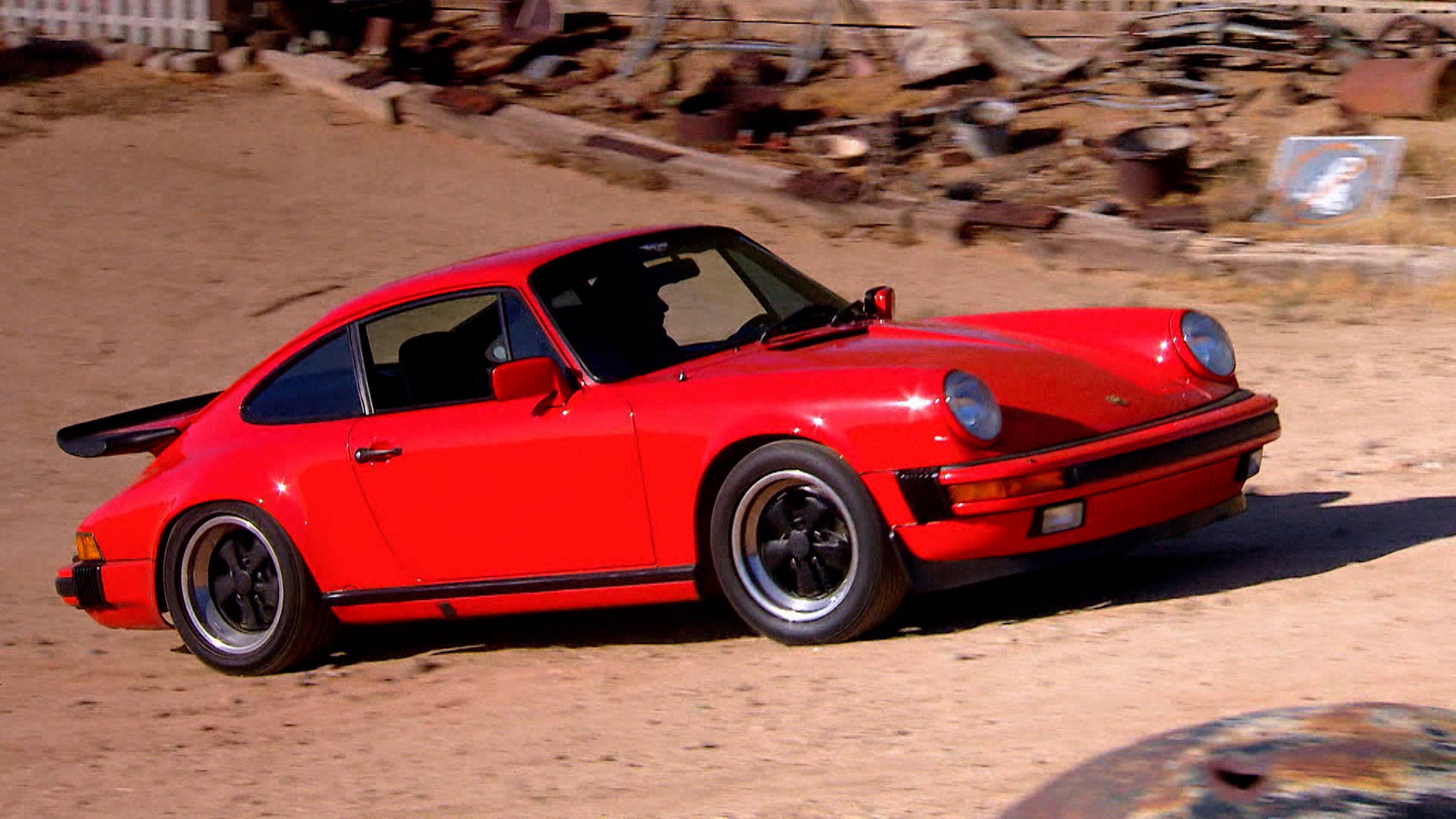 حكايات السيارات من صحراء  في كاليفورنيا