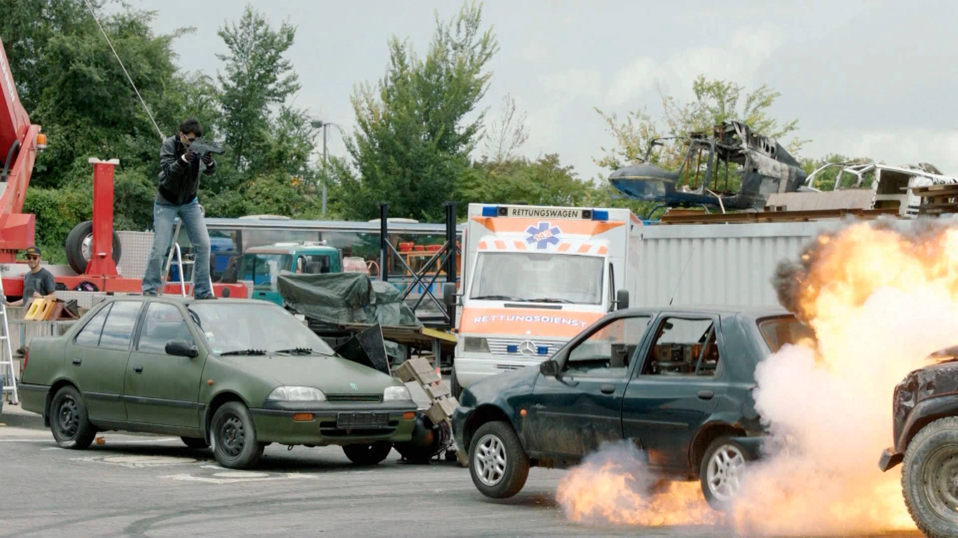 وراء الكواليس