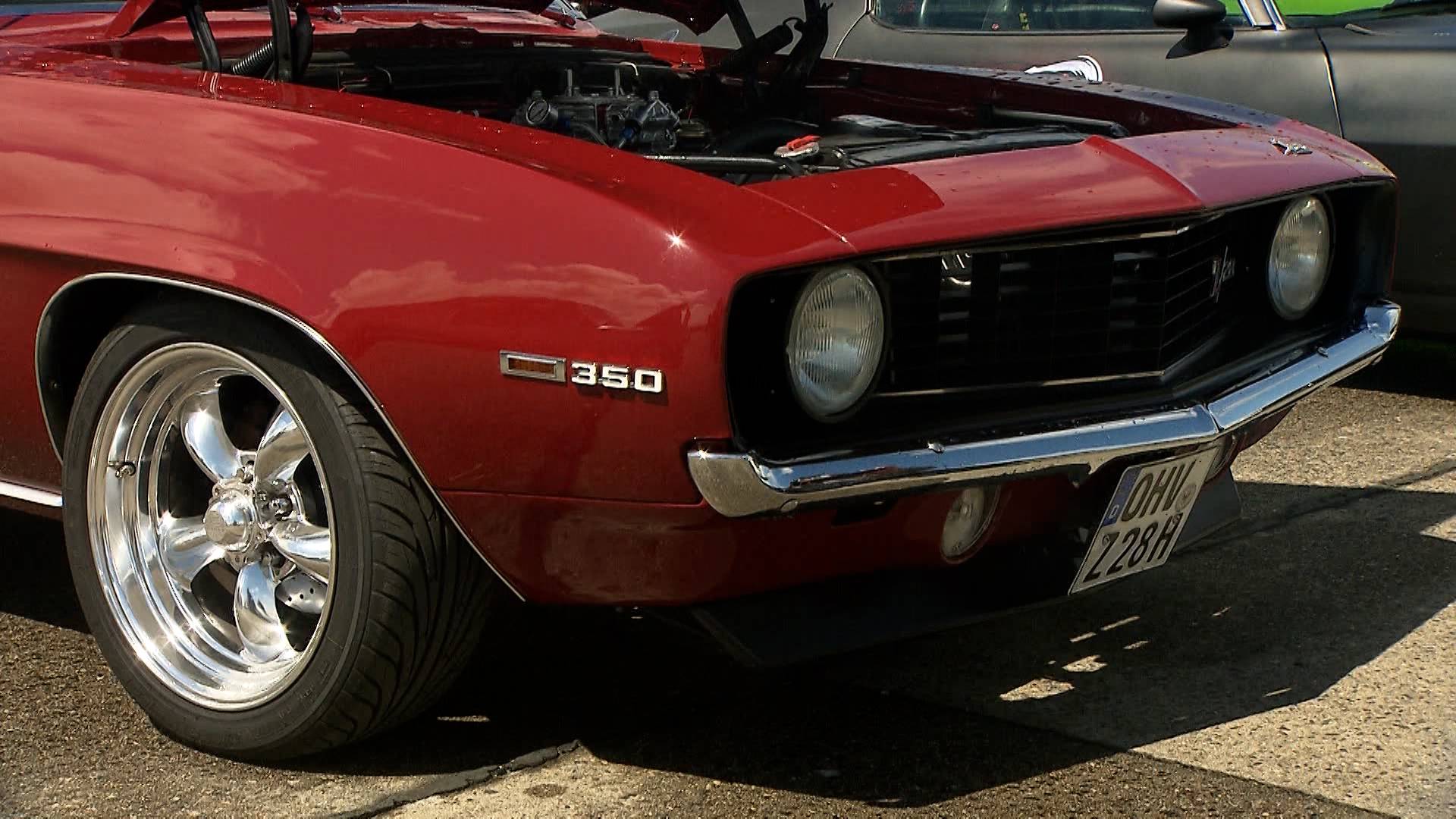 Oldtimer Show and Race at Airport