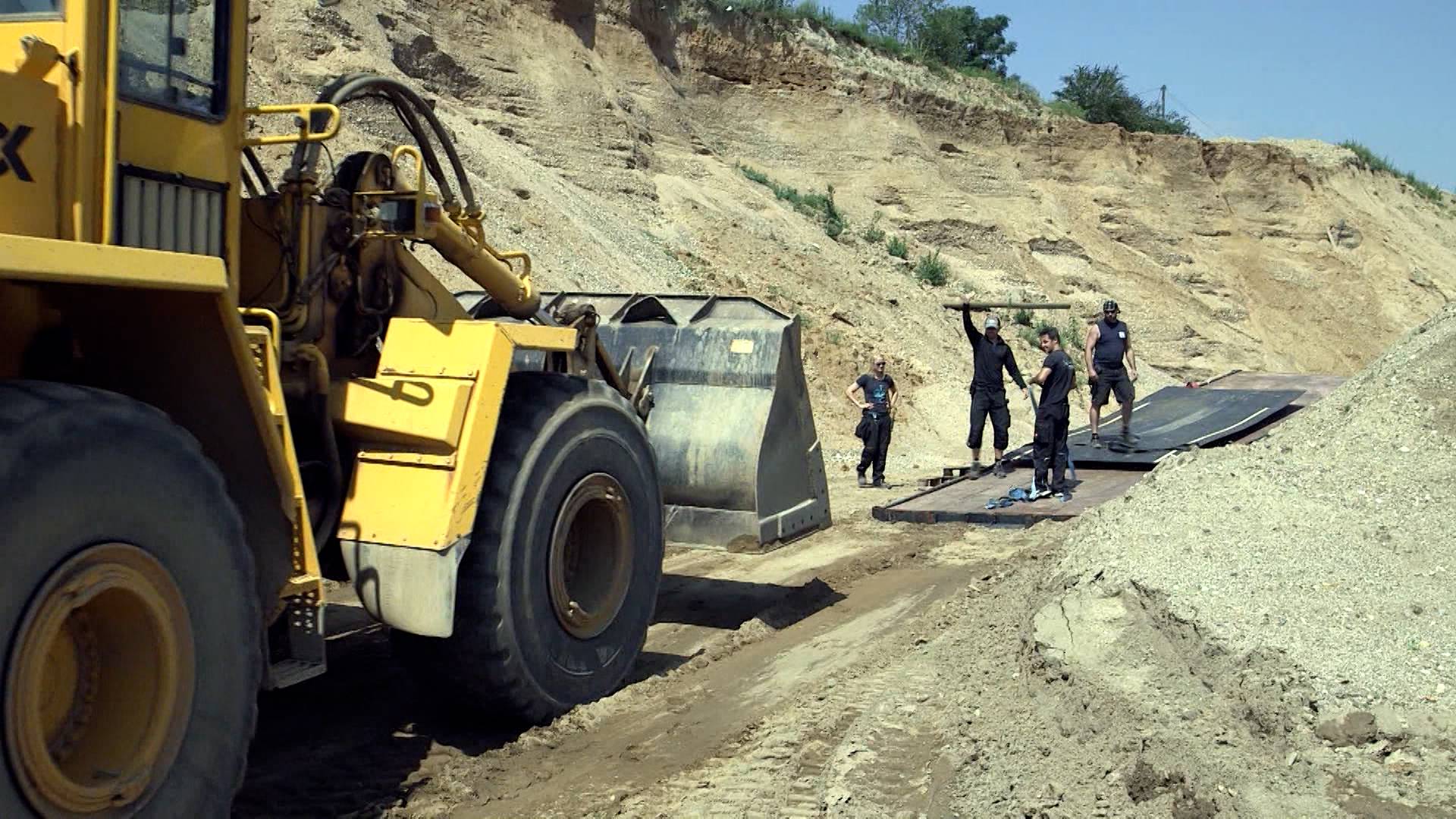 Alarm in the Gravel Pit